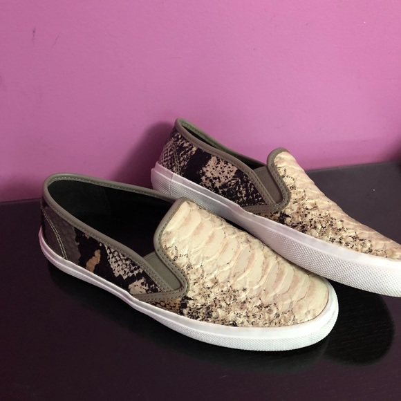 Authentic Coach Snake Skin Flats - Picture 2 of 5